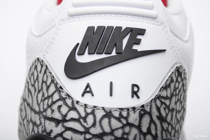 Free Line 3 Cement Retro Jordan  Throw 923096-101 White 1112